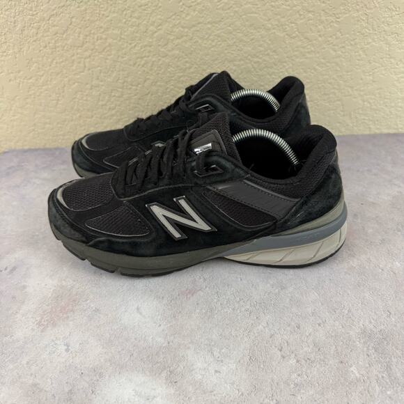 New Balance 990v5 Womens 8.5 B Black Silver Running Walking Shoes - Picture 2 of 15